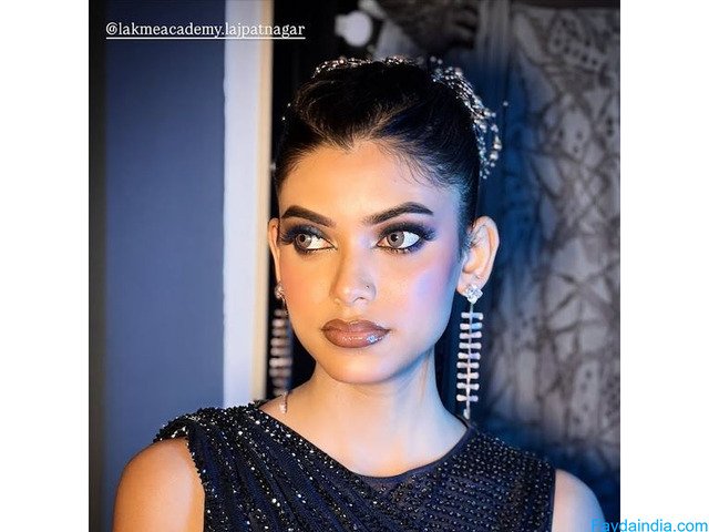 Lakmé Academy Powered By Aptech – Cometology Course in Lajpat Nagar