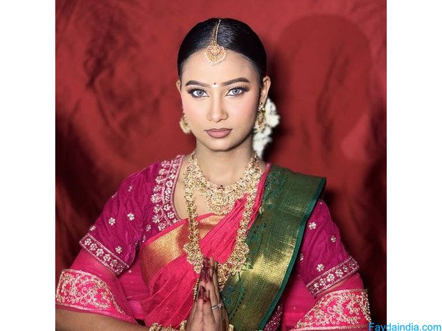 Lakmé Academy Powered By Aptech – Master Bridal Makeup Skills