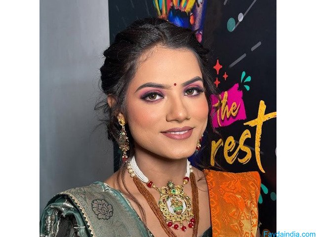 Cosmetology Course in Saket – Build Your Beauty Career with Lakme Academy