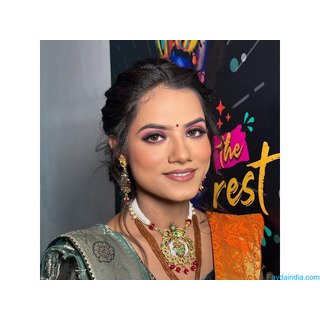Cosmetology Course in Saket – Build Your Beauty Career with Lakme Academy