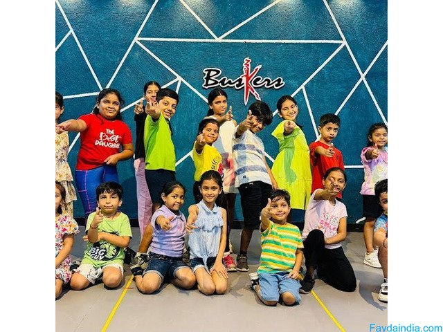 Best Hip-Hop Dance Institute In Patrakar Colony-Buskers Dance Institute