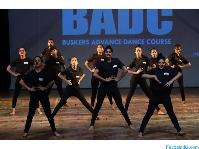 Bollywood Dance Studio In Ambabari – Buskers Dance Institute