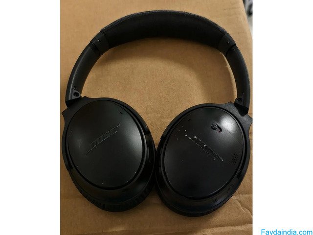 Bose headphones for sale for Rs. 16000/-