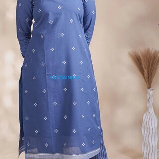 How Can a Dupatta Complete the Look of a Steel Blue Ethnic Outfit?