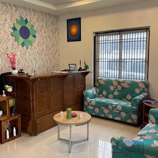 Tired of Recurring Piles Symptoms? Find a Trusted Piles Clinic in Noida